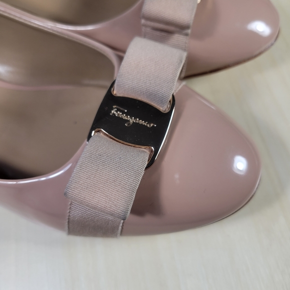 Salvatore Ferragamo Nude Vara Bow Ballet Round Toe Block Heel Womens Siz… - Picture 10 of 13